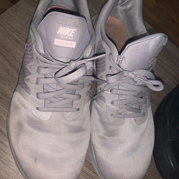 Woman’s Nike training grey 9 - Picture 3 of 3